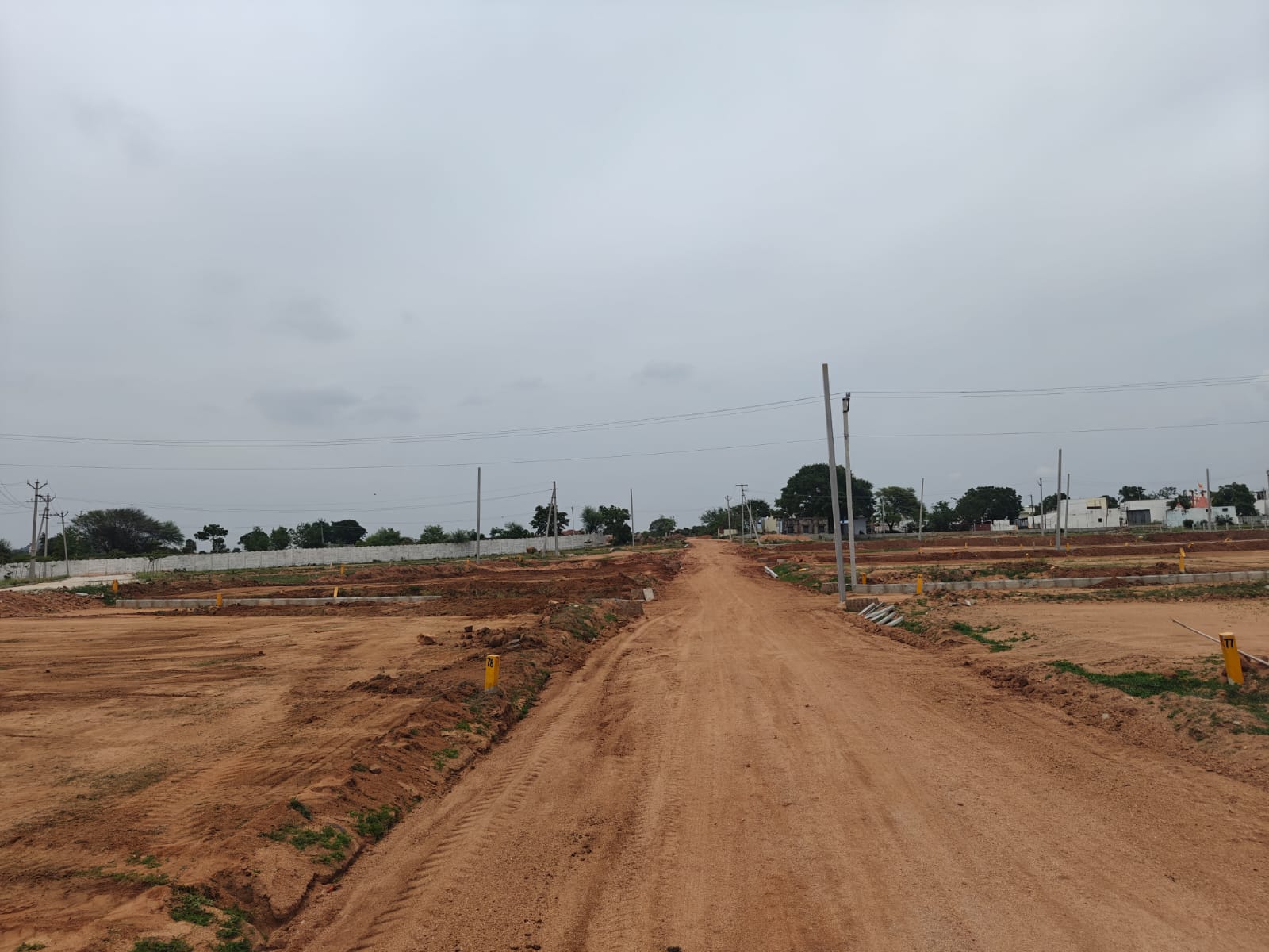 open plots Near It hub